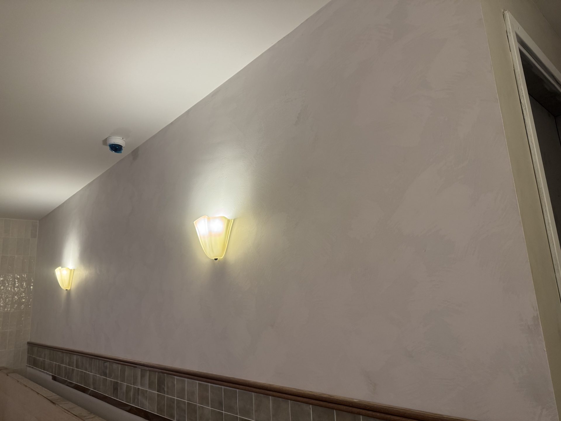 Lime finish stairwell wall, Ottawa